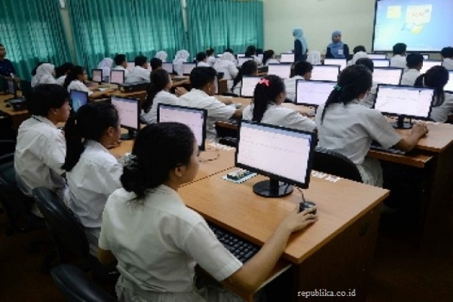 1,8 juta Siswa Ikuti UN SMA