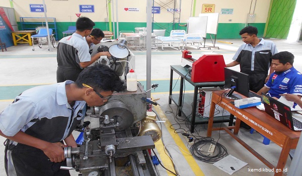 Kemendikbud Mulai Selaraskan Vokasi dan Industri