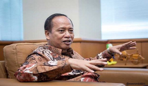 Menristekdikti Tantang DPR Terapkan Pemilu Elektronik