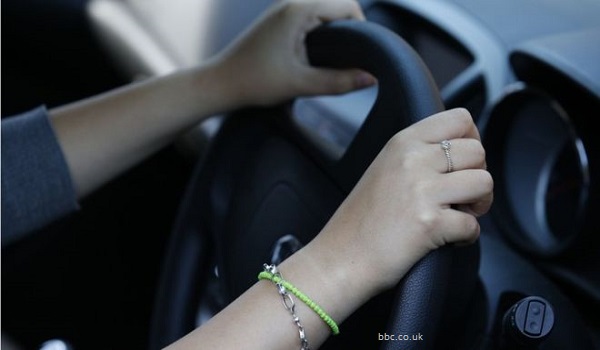 Mulai 2018, Arab Saudi Izinkan Perempuan Mengemudi