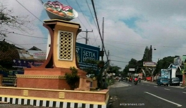 Pembangunan Tugu Menuai Protes karena Tidak Berestetika