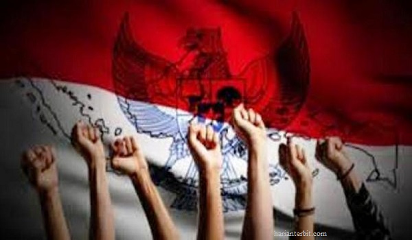 Tak Ada Bangsa Besar karena Jiplak Ideologi Bangsa Lain