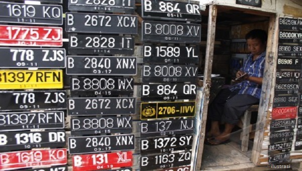 Tanda Nomor Kendaraan Bermotor akan Berubah Warna