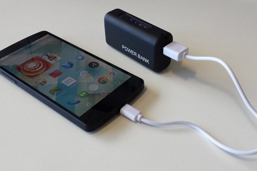 Tips Agar Ponsel Tidak Mudah Rusak Gara-gara Powerbank